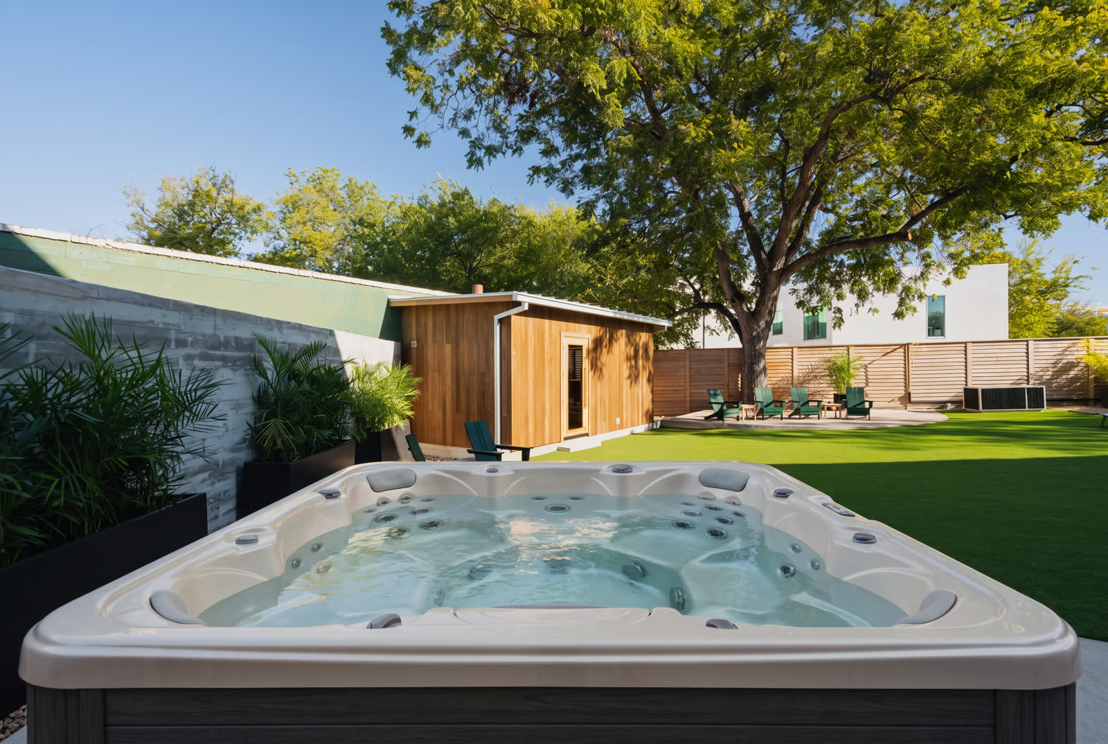 10-Person Hot Tub